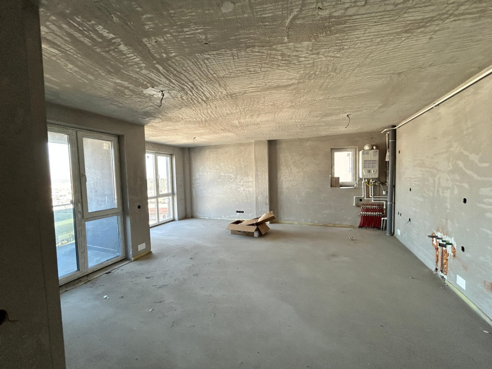 Apartament de 3 camere semifinisat, CF, 88,45 mp util, terasa 80 mp, zona Vivo