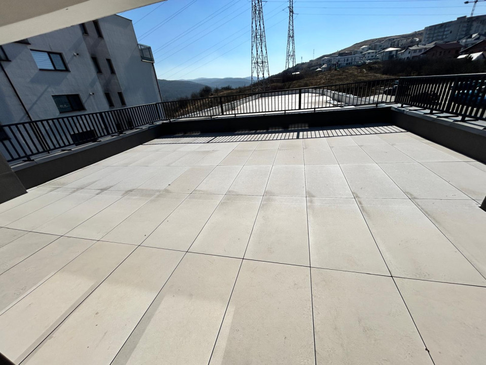 Apartament de 2 camere semifinisat, CF , 53,45 mp, terasa 60,31 mp, zona VIVO