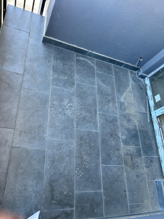 TVA inclus! Apartament de 3 camere semifinisat, 87,89 mp, balcon 6,21 mp, 