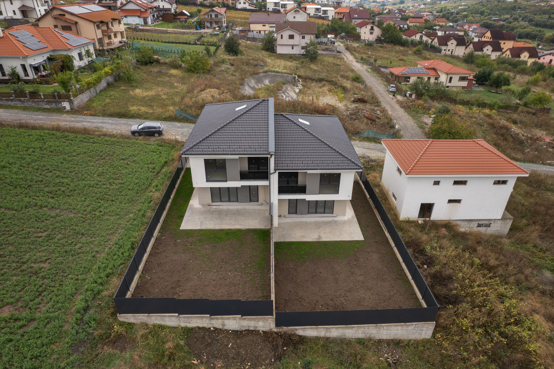 Duplex 7 camere, 205 mp, 300mp teren, priveliste panoramica, Chinteni