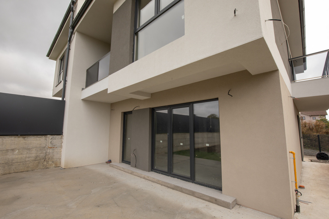 Duplex 7 camere, 205 mp, 300mp teren, priveliste panoramica, Chinteni