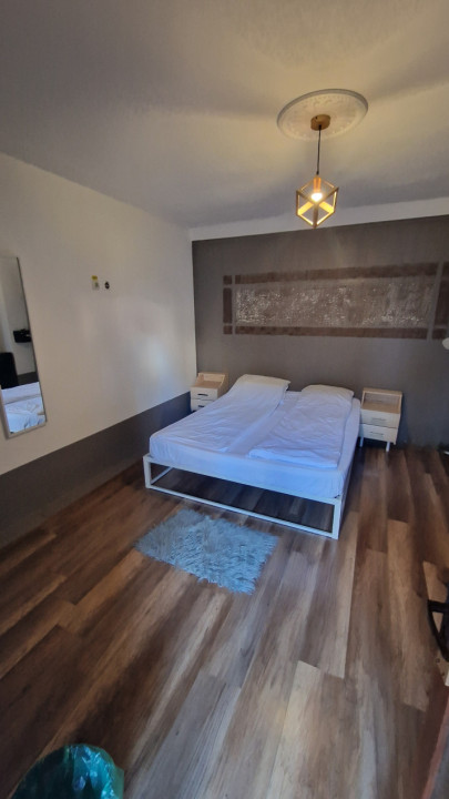 Hostel cu 15 camere, terasa, Ultra Central/Bulevardul Eroilor 
