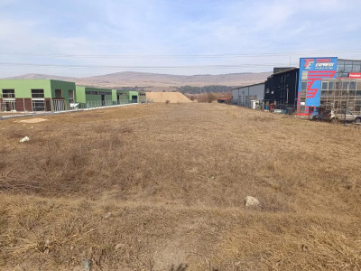 Teren de inchiriat la strada  , DN 1 