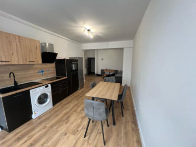 Inchiriez apartament 2 camere Teilor cu parcare