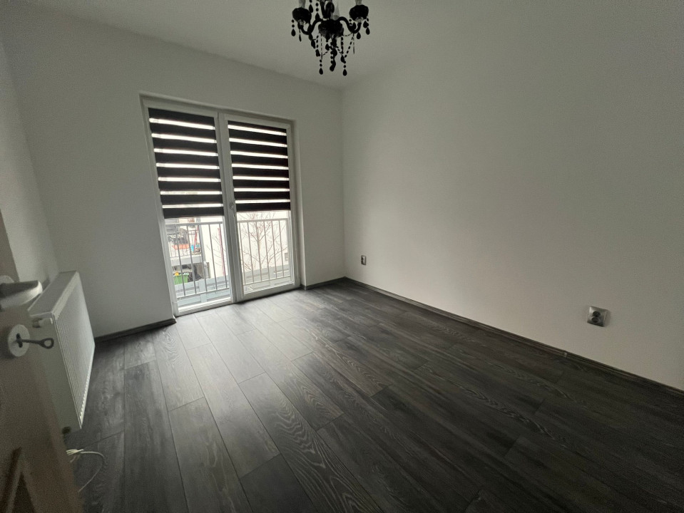 Triplex dispus pe 3 nivele, zona Teilor cu garaj subteran