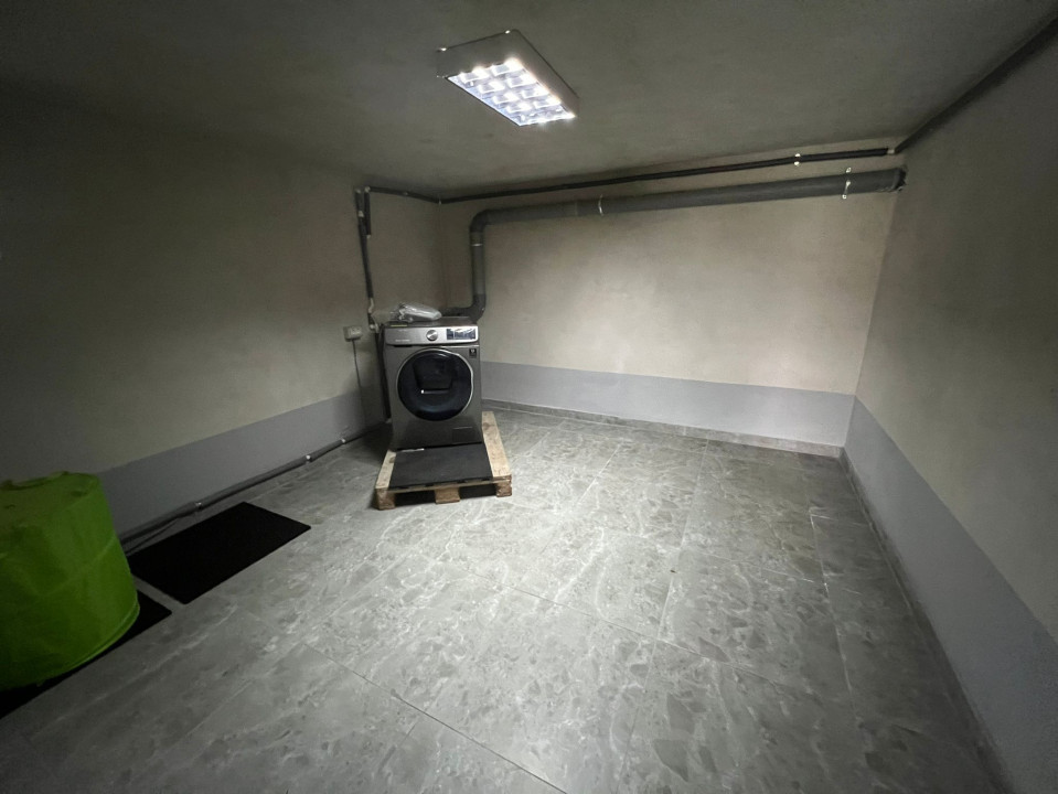 Triplex dispus pe 3 nivele, zona Teilor cu garaj subteran