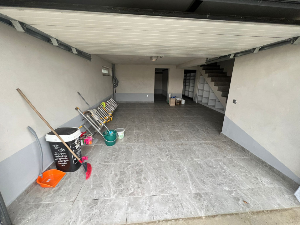 Triplex dispus pe 3 nivele, zona Teilor cu garaj subteran