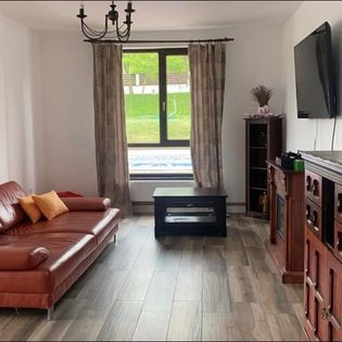 Casa de vanzare 360mp utili, 1500mp teren , Salicea