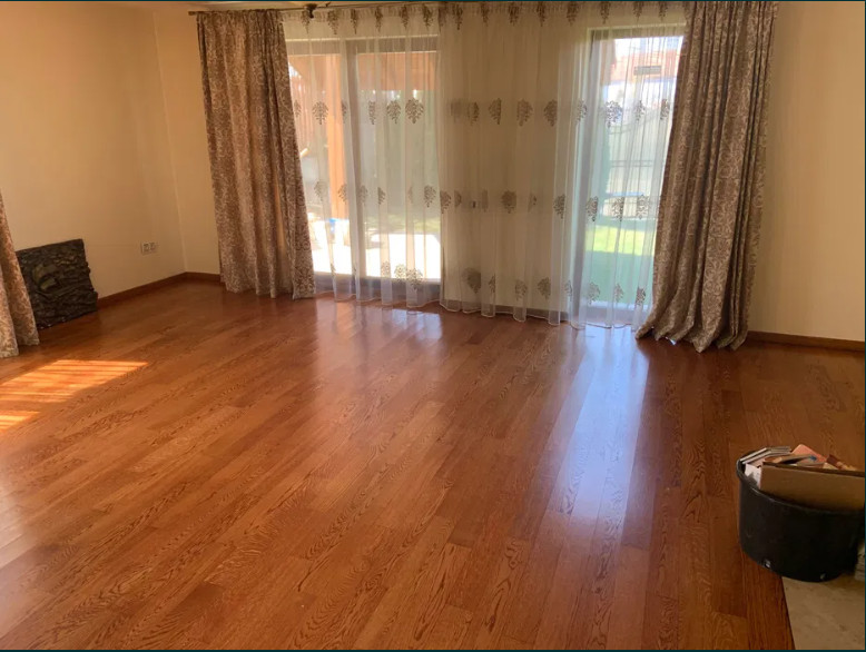 Casa individuala, 180 MP cu curte, Europa