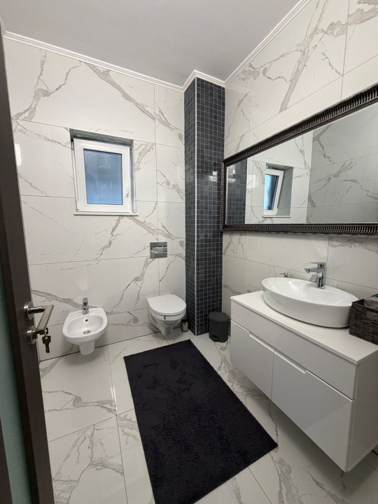 Casa individuala cu 5 camere mobilata utilata, 146 mp, teren 400 mp, Dezmir