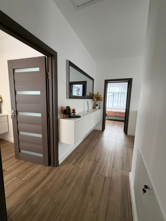 Casa individuala cu 5 camere mobilata utilata, 146 mp, teren 400 mp, Dezmir