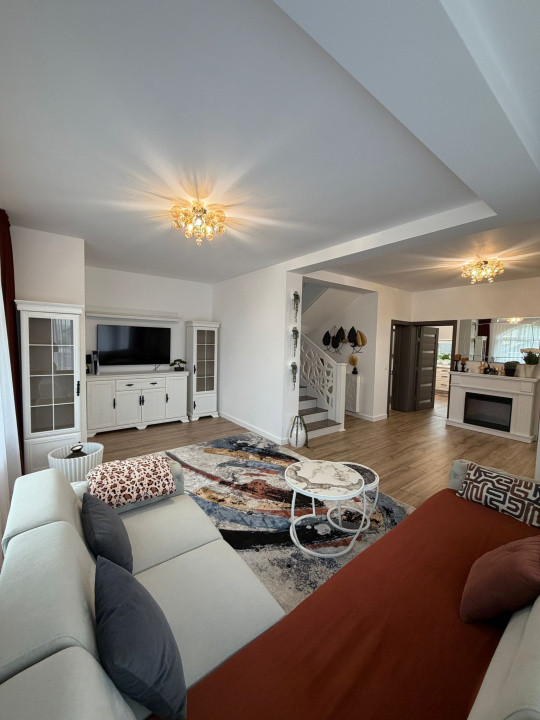 Casa individuala cu 5 camere mobilata utilata, 146 mp, teren 400 mp, Dezmir