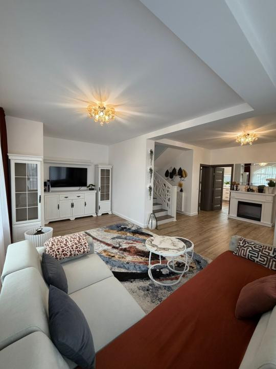 Casa individuala cu 5 camere mobilata utilata, 146 mp, teren 400 mp, Dezmir