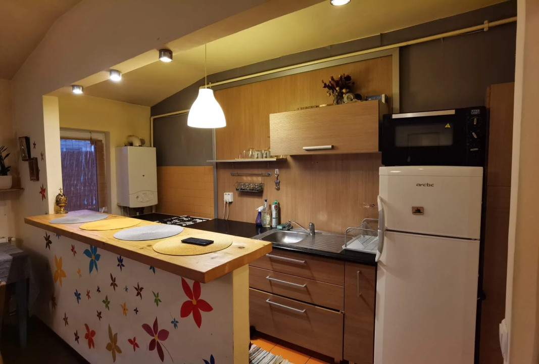 Apartament 1 camera, 32mp, terasa de 10mp, loc de parcare, zona Eroilor