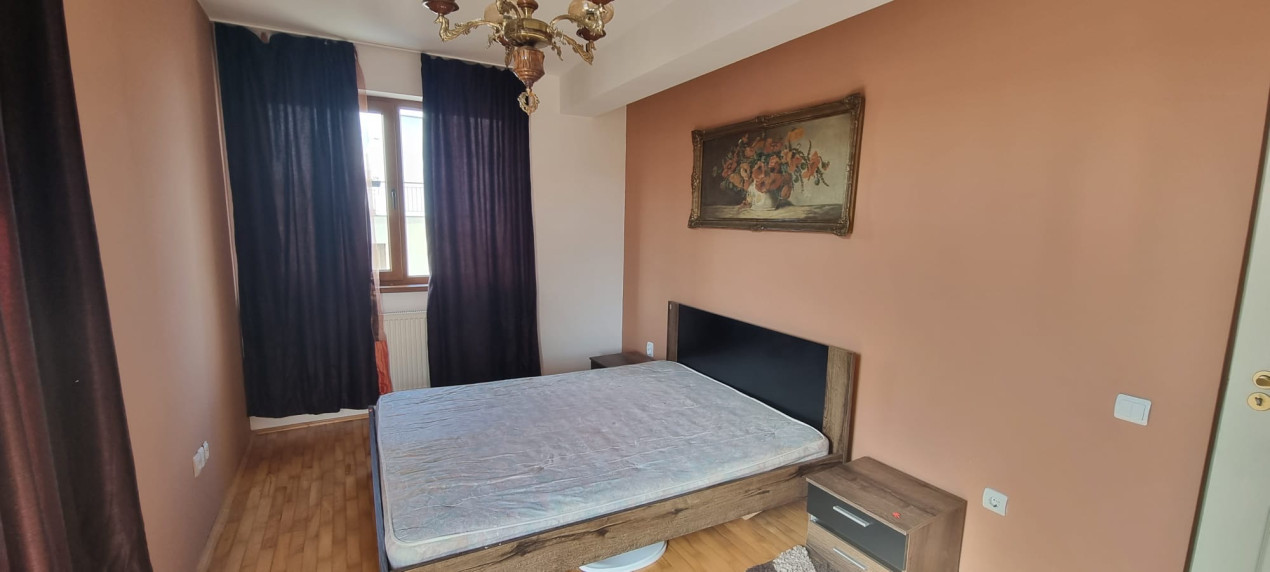 Apartament 3 Camere, 2 parcari ,3 balcoane, 68 mp, Zona Subcetate