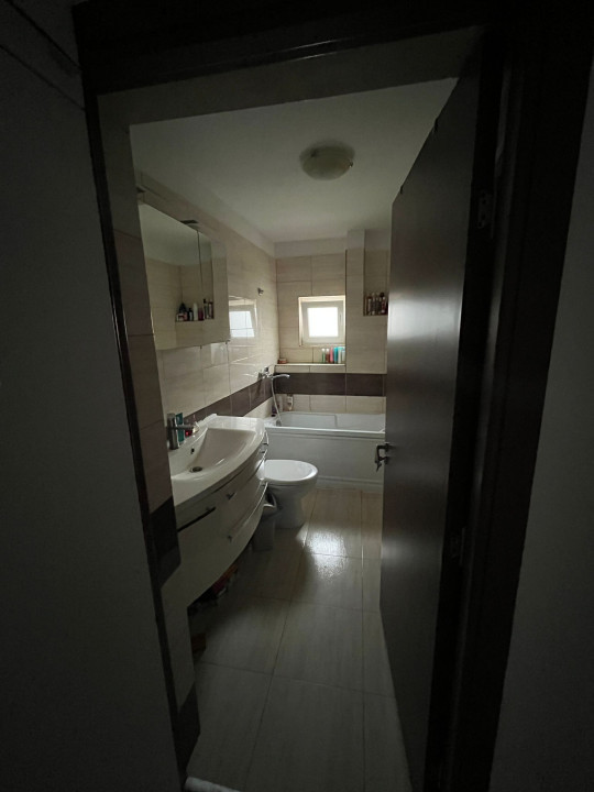 Apartament de 2 camere, 45 mp, loc de parcare, zona Tineretului