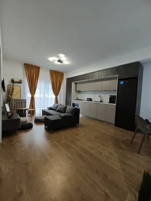 Apartament cu 2 camere, 48,5 mp, balcon, zona Cetatii