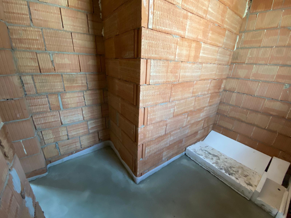 Casa individuală cu CF, 120 mp utili, semifinisată, zona Sannicoara 