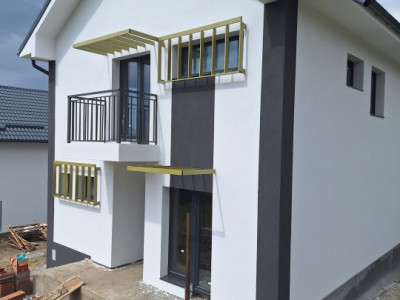 Casa individuală cu CF, 120 mp utili, semifinisată, zona Sannicoara 