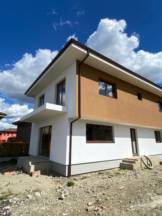 Duplex de vanzare, 133mp utili, semifinisat, zona Sannicoara 