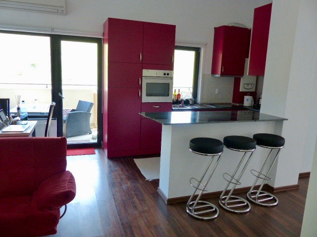 Apartament de 3 camere, 70mp utili+23 mp terasa, zona Donath