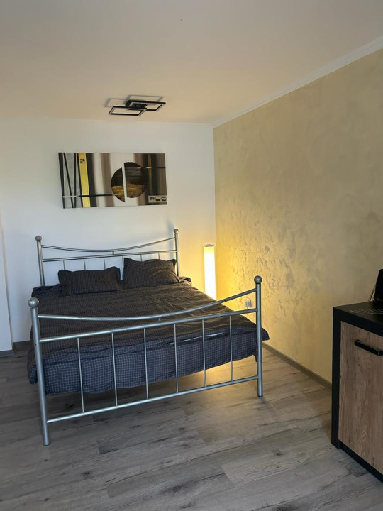 Apartament tip studio, balcon, zona Metro