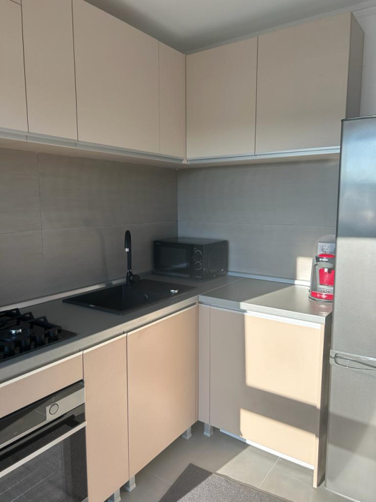 Apartament tip studio, balcon, zona Metro