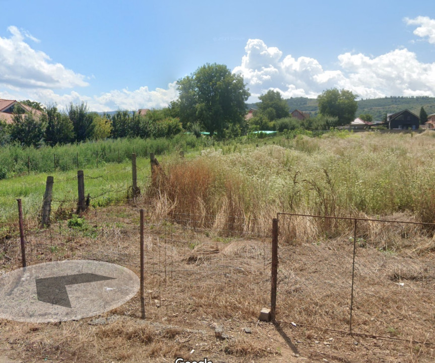 Teren constructie duplex 1906mp front 18ml Iazului 