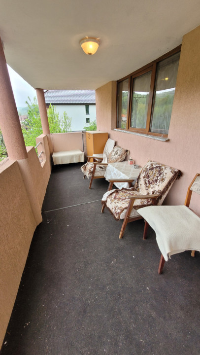 Casa individuala, 1300 mp curte, 180 mp utili, zona Tauti