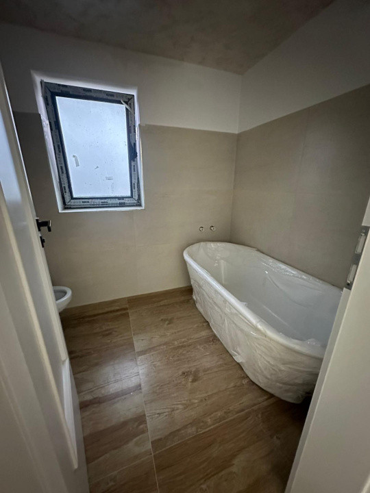 Casa individuala, 4 camere, 110 mp, Ultrafinisata, Zona Iazului