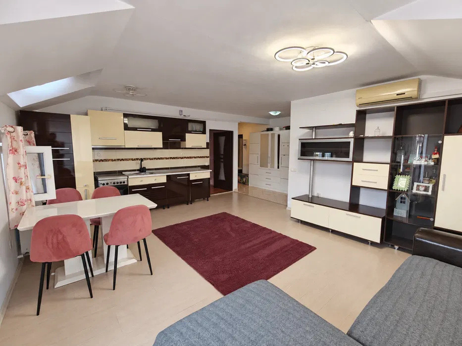 Apartament cu 2 camere, 56 mp, zona Florilor