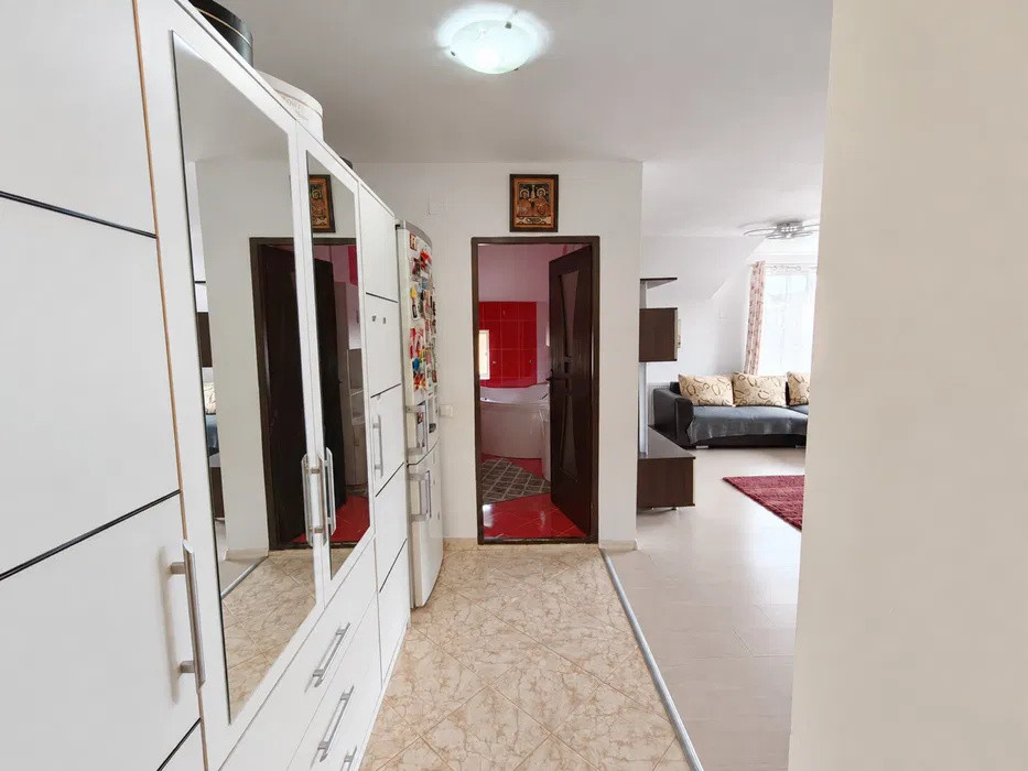 Apartament cu 2 camere, 56 mp, zona Florilor