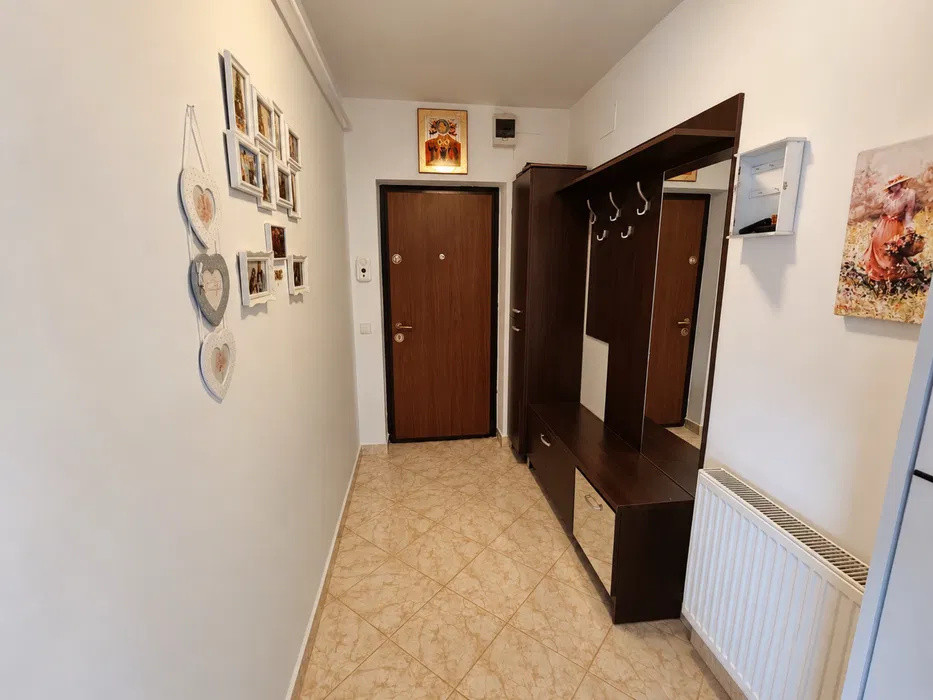 Apartament cu 2 camere, 56 mp, zona Florilor