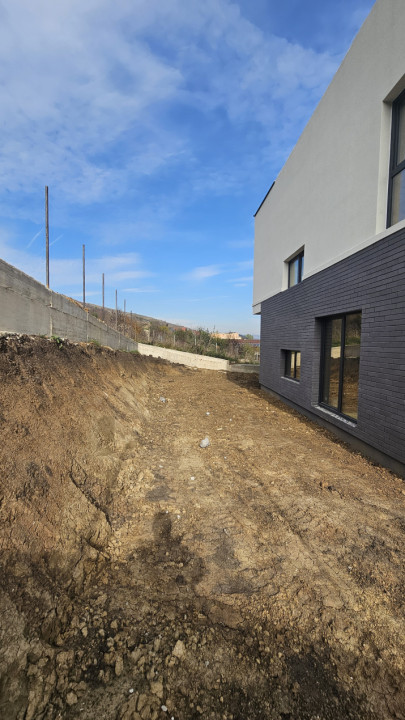 Casa individuala 225mp, 500mp teren, garaj, Roata Faget