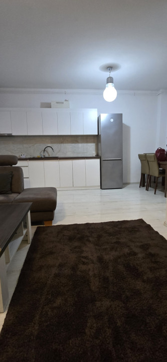 Apartament cu 3 camere, 77 mp, terasa 68 mp, parcare, zona Baciu