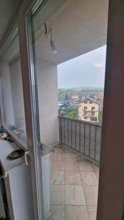 Apartament cu 3 camere, 70mp utili, parcare sub, Dambul R