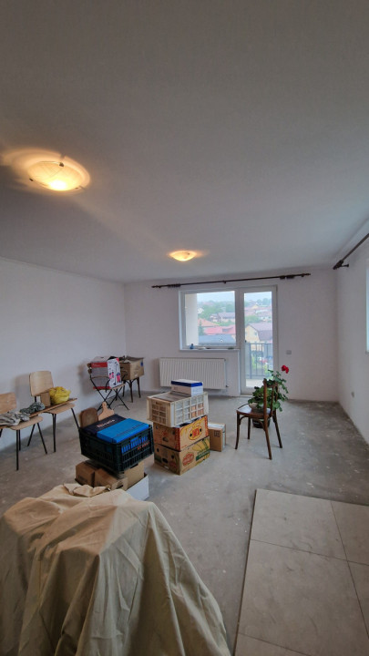 Apartament cu 3 camere, 70mp utili, parcare sub, Dambul R
