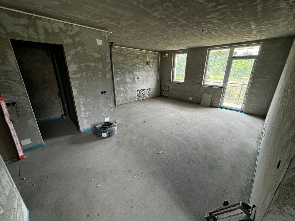 Apartament de 3 camere, 63,80 mp, terasa 73.5 mp, zona Muzeul Apei