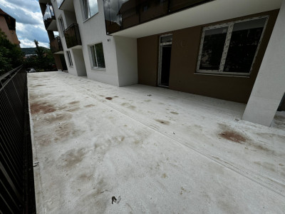 Apartament de 3 camere Finisat 63,80 mp, terasa 73.5 mp, zona Muzeul Apei