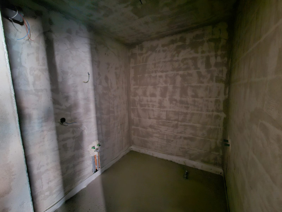 Apartament de 3 camere FINISAT 65,65 mp, balcon 4,70mp, zona Muzeul Apei