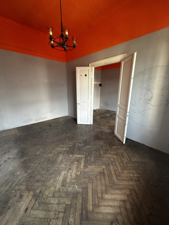 Apartamemt cu 2 camere semicentral, 55 MP