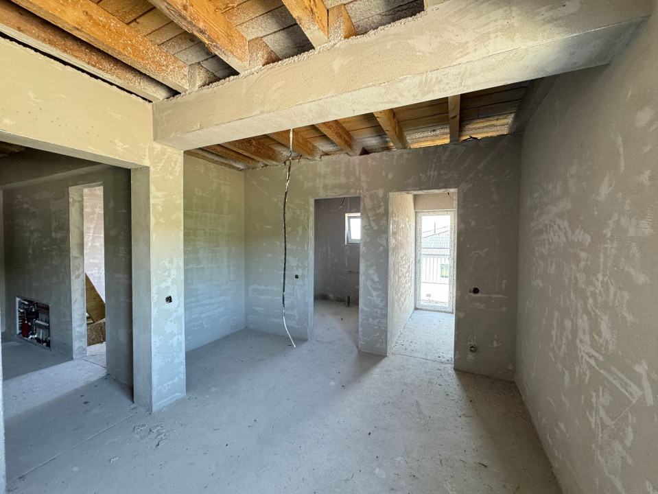 Duplex construit la standarde înalte de calitate la intrare in Corusu