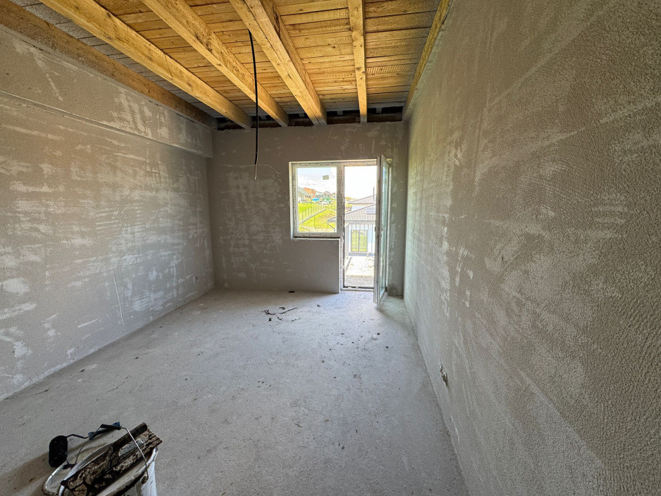 Duplex construit la standarde înalte de calitate la intrare in Corusu