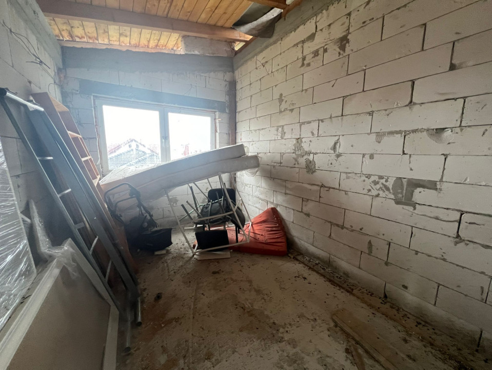 Casa individuală, pe 2 nivele, 110mp utili,500mp teren, zona Chinteni