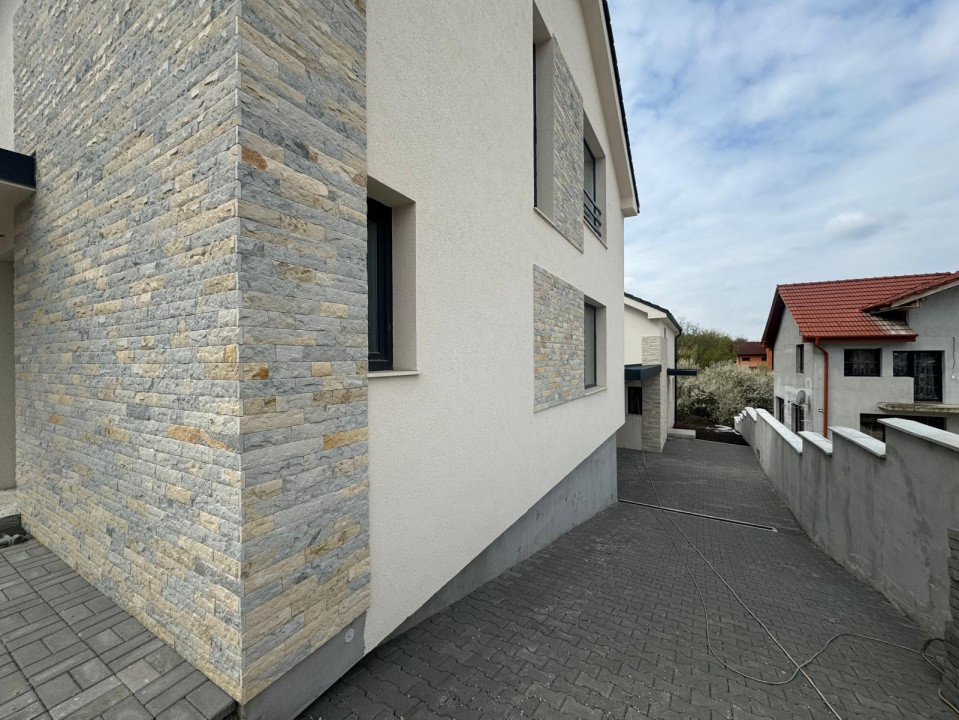 Casa 4 camere, 120 mp utili, teren, CF disponibil, zona Aerodromului Dezmir 