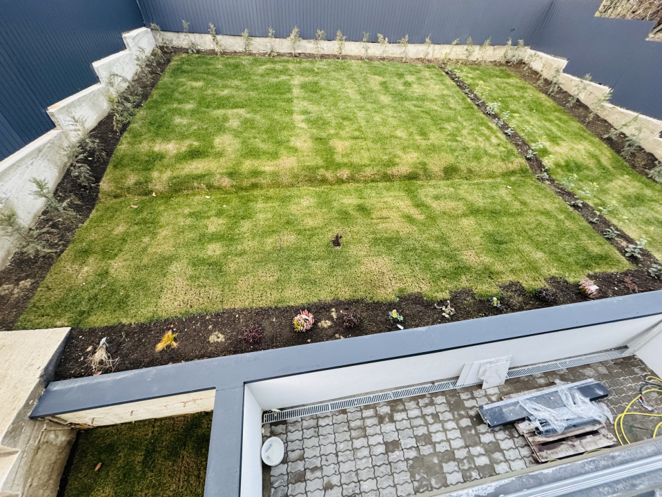 Casa tip Duplex,4 Camere,Semifinisat,100 mp,Teren 150 mp,Parcare, Calea Baciului