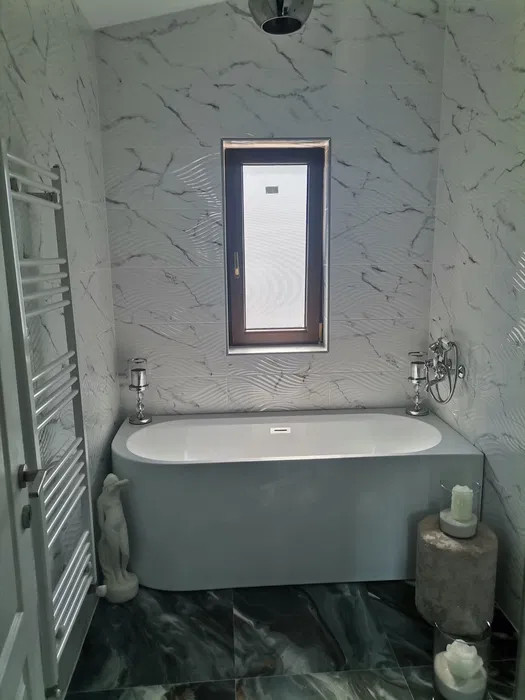 Casa de 4 camere, ultra-lux, 162  mp utili, gradina, Zona Tauti