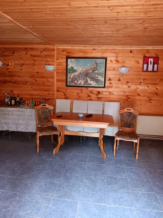 Casa de vanzare de 6 camere,162 mp zona Somesul Rece