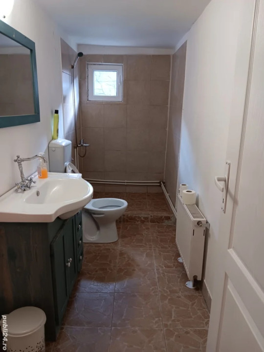 Casa de vanzare de 6 camere,162 mp zona Somesul Rece