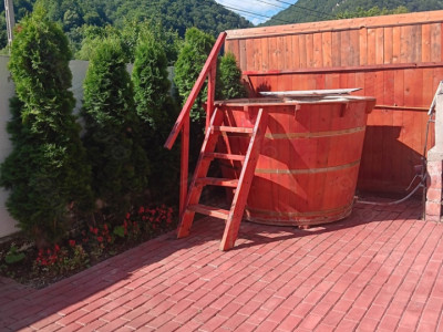 Casa de vanzare de 6 camere,162 mp zona Somesul Rece